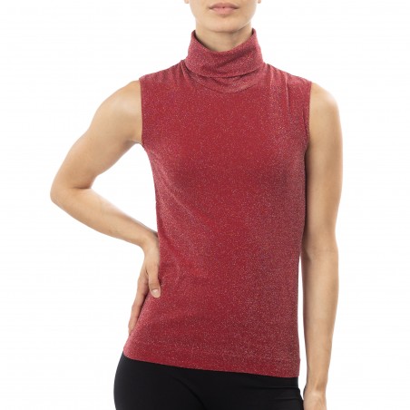Sleeveless red turtleneck discount